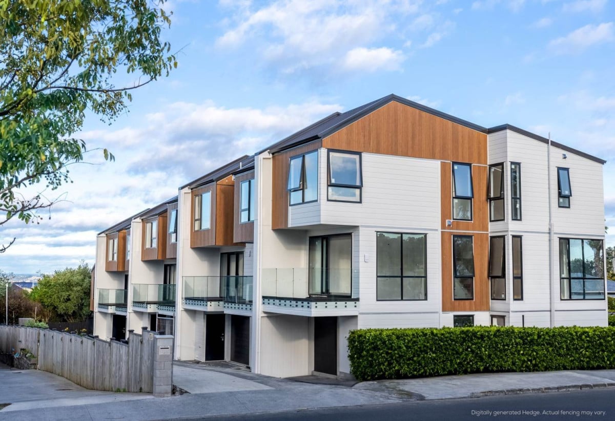 For rent, 3 beds (3 ensuites) + study 3.5 baths townhouse with garage, Central heating system brings comfort to every room., available 19th June, 5/245 Campbell Road, Greenlane, Auckland