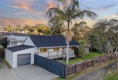 Newly Renovated – Opposite Reserve Park, 669m2 section, 3 beds 1 bath house with garage, close to schools, shops, beaches, 0.4 km to Glamorgan School, 1.3 km to Northcross Intermediate, 1.7 km to Long Bay College, 39 Cranston Street, Torbay, Auckland