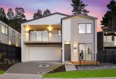 626m2 section, Built by Mars Living Construction, and presented as the development’s show home, 5 beds 3 baths house with double garage, 1 ensuite ground floor, Central air-conditioning with individual room controls, Underfloor heating in bathrooms, 0.5 km to Nukumea School, 2 km to Orewa College, 244B West Hoe Heights, Orewa, Auckland