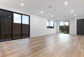 626m2 section, Built by Mars Living Construction, and presented as the development’s show home, 5 beds 3 baths house with double garage, 1 ensuite ground floor, Central air-conditioning with individual room controls, Underfloor heating in bathrooms, 0.5 km to Nukumea School, 2 km to Orewa College, 244B West Hoe Heights, Orewa, Auckland