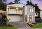 626m2 section, Built by Mars Living Construction, and presented as the development’s show home, 5 beds 3 baths house with double garage, 1 ensuite ground floor, Central air-conditioning with individual room controls, Underfloor heating in bathrooms, 0.5 km to Nukumea School, 2 km to Orewa College, 244B West Hoe Heights, Orewa, Auckland