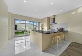 Nearby Bruce Pulman Park, 3 beds 2.5 baths home with A standalone double garage, easy access to schools, local shops, 1.2 km to Kauri Flats School and Takanini School, 87 Popokatea Drive, Takanini, Auckland