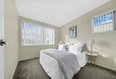 Nearby Bruce Pulman Park, 3 beds 2.5 baths home with A standalone double garage, easy access to schools, local shops, 1.2 km to Kauri Flats School and Takanini School, 87 Popokatea Drive, Takanini, Auckland