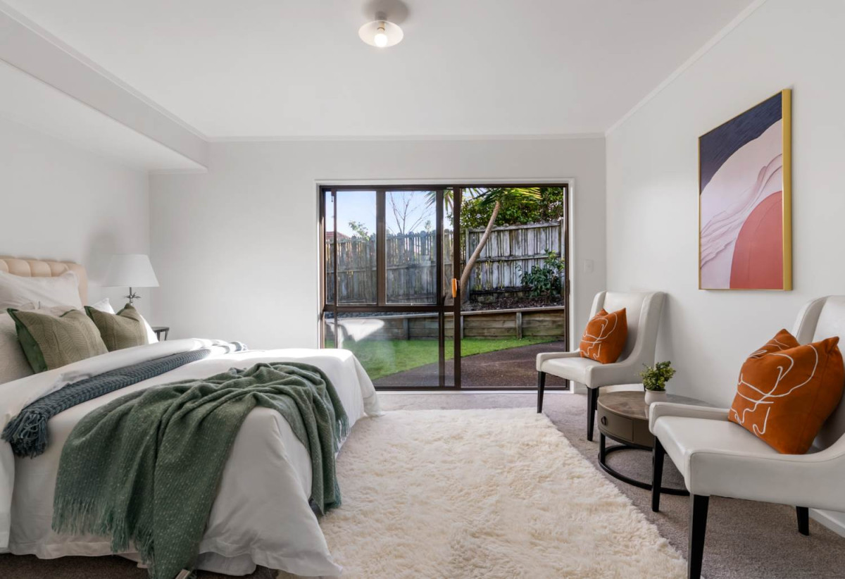 Macleans College zone, Solid brick and cedar construction, Standalone 3 beds 2 baths house with double garage, 0.7 km to Pigeon Mountain School, 0.9 km to Bucklands Beach Intermediate, 1.3 km to Macleans College, 1/28 Britannia Place, Half Moon Bay, Auckland