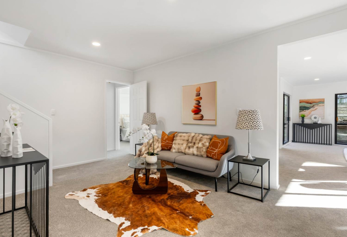 Macleans College zone, Solid brick and cedar construction, Standalone 3 beds 2 baths house with double garage, 0.7 km to Pigeon Mountain School, 0.9 km to Bucklands Beach Intermediate, 1.3 km to Macleans College, 1/28 Britannia Place, Half Moon Bay, Auckland