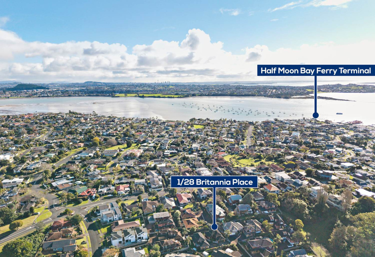 Macleans College zone, Solid brick and cedar construction, Standalone 3 beds 2 baths house with double garage, 0.7 km to Pigeon Mountain School, 0.9 km to Bucklands Beach Intermediate, 1.3 km to Macleans College, 1/28 Britannia Place, Half Moon Bay, Auckland