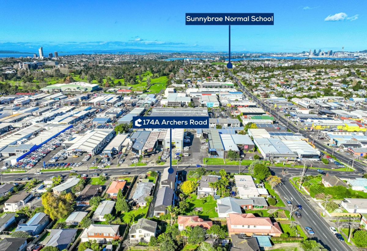 Double Westlake school zone, 4 beds (1 ensuite) 2.5 baths home with garage, 1 bed 1 bath ground floor, within walking distance to Pak’nSave, Golden Apple Supermarket, Patch Café, local shops, 0.6 km to Glenfield Intermediate School, 1.1 km to Sunnybrae Normal School and Westlake Boys’ High School, 1.3 km to Westlake Girls’ High School, 174A Archers Road, Glenfield, Auckland