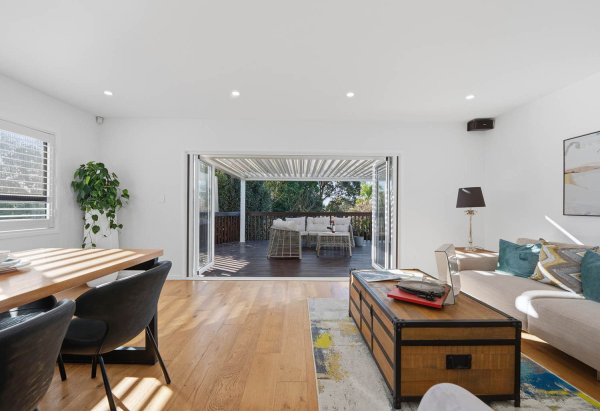 680m2 section with RC, EPA approved for 3-lot subdivision, 3 beds 1 bath house with carport, 58 Beechdale Crescent, Pakuranga Heights, Auckland