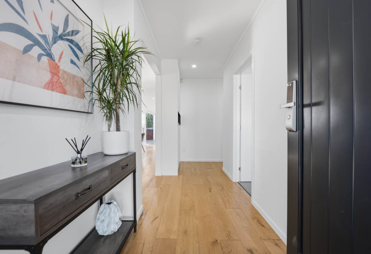680m2 section with RC, EPA approved for 3-lot subdivision, 3 beds 1 bath house with carport, 58 Beechdale Crescent, Pakuranga Heights, Auckland