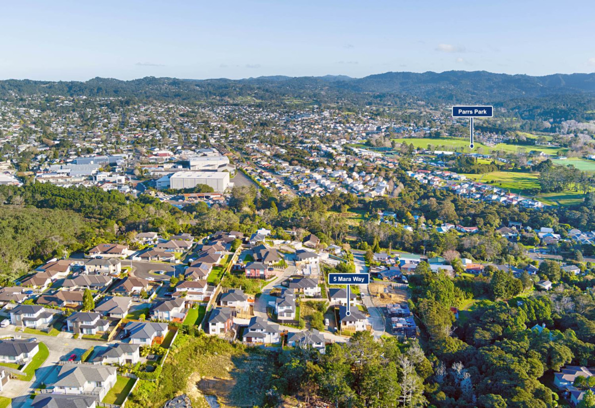 478m2 section, 5 beds (1 ensuite) 3 baths house, double garage, 1 bed 1 bath ground floor, 4 + 1 layout, 5 Mara Way, Sunnyvale, Auckland
