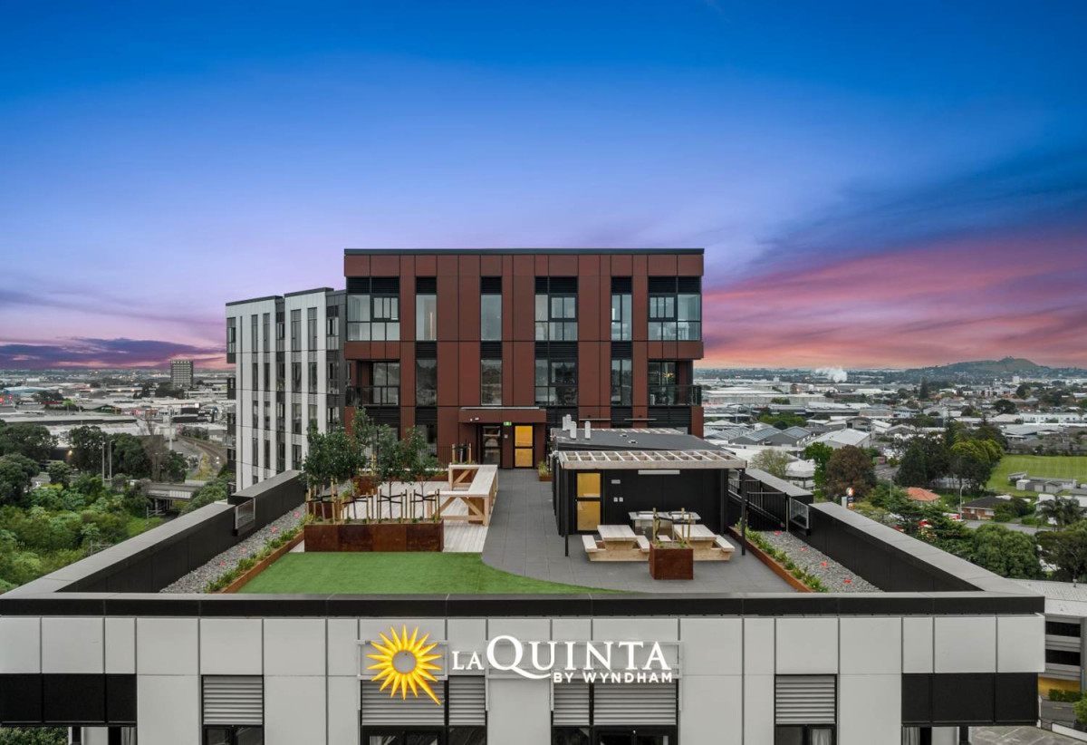 40 Apartments Released as Developer Moves on, Studio – 30m2 – Priced at $345,000, One bedroom – 43-61m2 – Pricing from $535,000, Two bedroom – 66-76m2 – Pricing from $699,000, Dual Key – 76m2 – Priced at $899,000, Cafés and restaurants are within walking distance, 20 Park Avenue (Residential), Ellerslie, Auckland