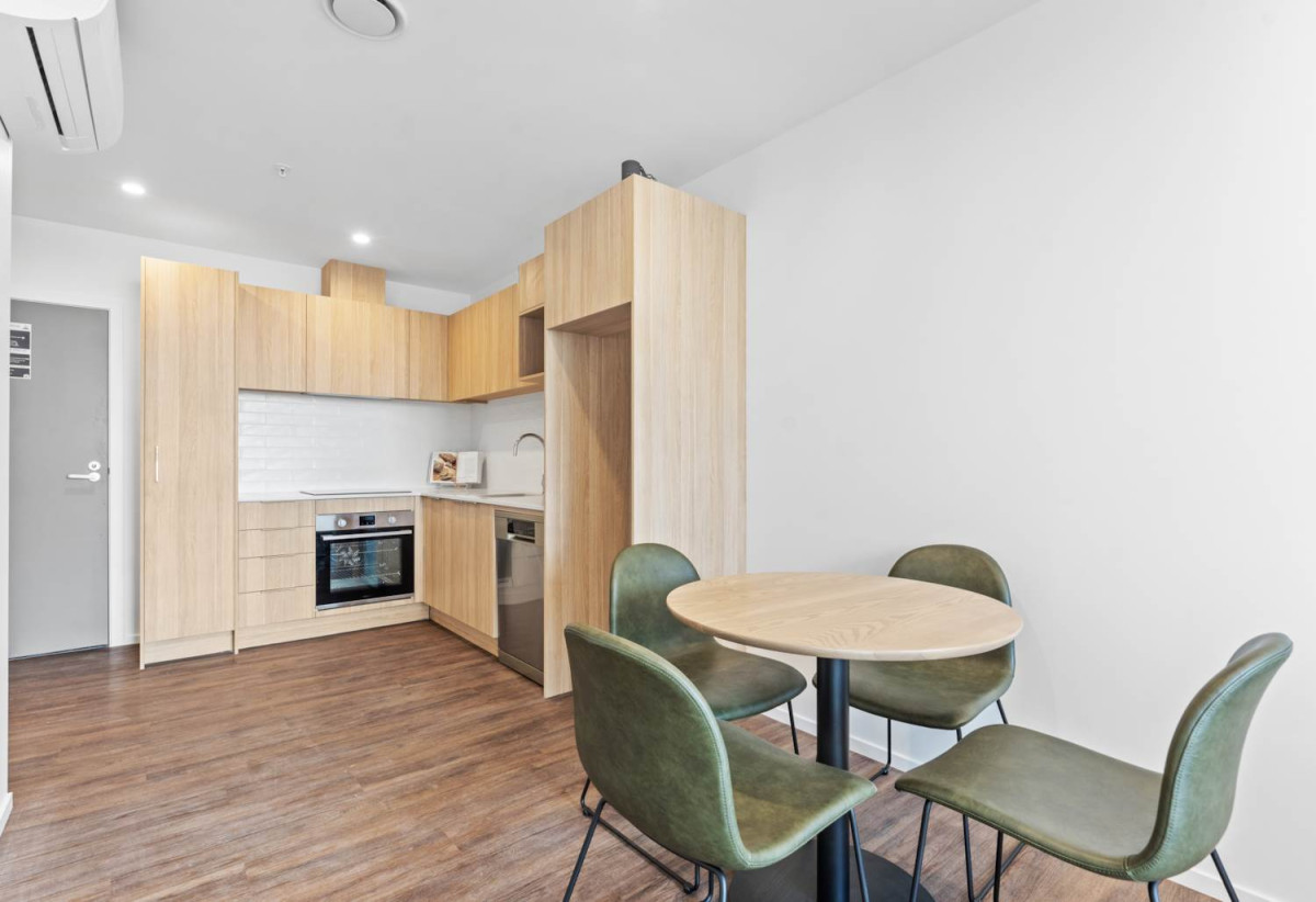 40 Apartments Released as Developer Moves on, Studio – 30m2 – Priced at $345,000, One bedroom – 43-61m2 – Pricing from $535,000, Two bedroom – 66-76m2 – Pricing from $699,000, Dual Key – 76m2 – Priced at $899,000, Cafés and restaurants are within walking distance, 20 Park Avenue (Residential), Ellerslie, Auckland