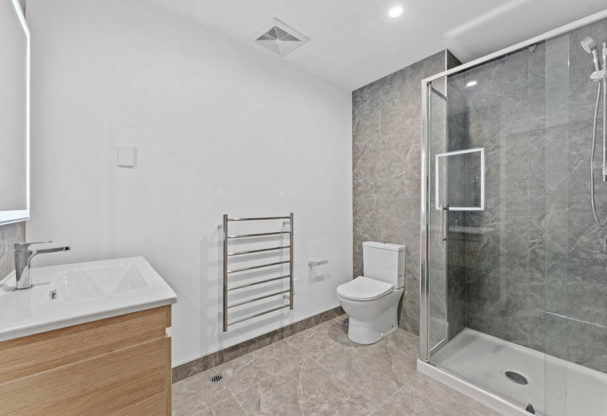 40 Apartments Released as Developer Moves on, Studio – 30m2 – Priced at $345,000, One bedroom – 43-61m2 – Pricing from $535,000, Two bedroom – 66-76m2 – Pricing from $699,000, Dual Key – 76m2 – Priced at $899,000, Cafés and restaurants are within walking distance, 20 Park Avenue (Residential), Ellerslie, Auckland