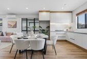 Motivated vendors, 5 Beds (2 ensuites) 3.5 baths house with double garage, 1 ensuite ground floor, close to schools, Lynn Mall, 0.5 km to Kelston Girls’ College, 0.6 km to Kelston School, 1 km to Kelston Boys’ High School, 1A Maunder Place, New Lynn, Auckland