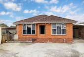 Vendors have committed to their ”Plan B”, Auction Must Sell, 1012m2 section with RC approved for 6 lots subdivision, Brick and tile 3 beds 2 baths house with garage and workshop, 0.2 km to Manurewa High School, 50 Browns Road, Manurewa, Auckland