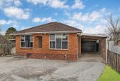 Vendors have committed to their ”Plan B”, Auction Must Sell, 1012m2 section with RC approved for 6 lots subdivision, Brick and tile 3 beds 2 baths house with garage and workshop, 0.2 km to Manurewa High School, 50 Browns Road, Manurewa, Auckland