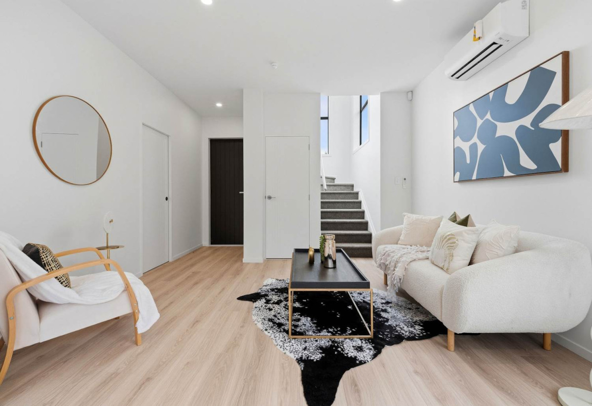 Directly opposite Sherwood Primary School, Brandnew standalone 4 beds 2.5 baths home with garage, close to schools, local shops, parks, beach, Zoned for Sherwood Primary, Northcross Intermediate and Long Bay College, 15 Montclair Rise, Browns Bay, Auckland