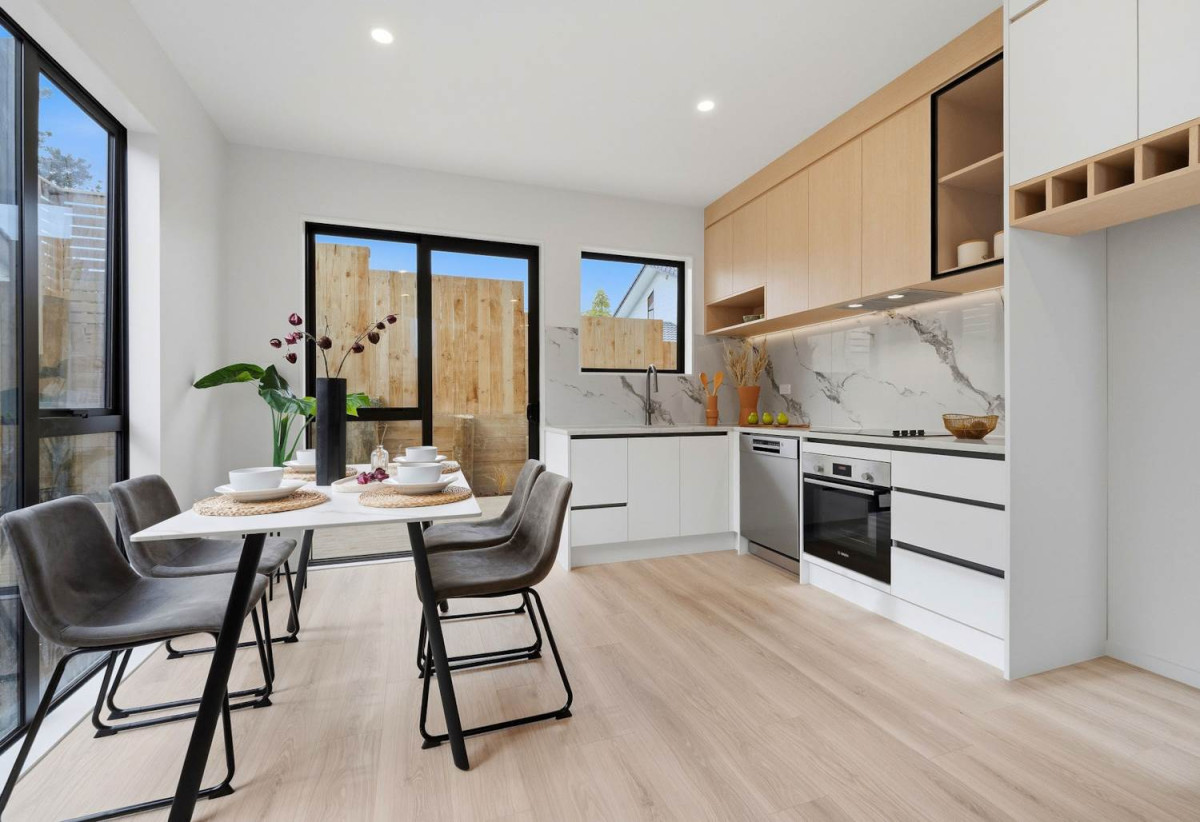 Directly opposite Sherwood Primary School, Brandnew standalone 4 beds 2.5 baths home with garage, close to schools, local shops, parks, beach, Zoned for Sherwood Primary, Northcross Intermediate and Long Bay College, Lot2/15 Montclair Rise, Browns Bay, Auckland