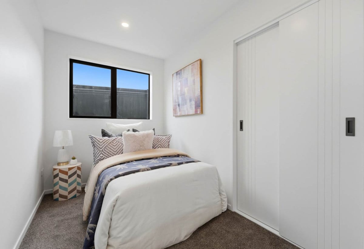 Directly opposite Sherwood Primary School, Brandnew standalone 4 beds 2.5 baths home with garage, close to schools, local shops, parks, beach, Zoned for Sherwood Primary, Northcross Intermediate and Long Bay College, Lot2/15 Montclair Rise, Browns Bay, Auckland