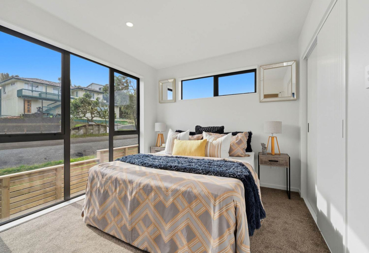 Directly opposite Sherwood Primary School, Brandnew standalone 4 beds 2.5 baths home with garage, close to schools, local shops, parks, beach, Zoned for Sherwood Primary, Northcross Intermediate and Long Bay College, Lot2/15 Montclair Rise, Browns Bay, Auckland