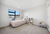 3 beds 2.5 baths duplex home with garage, close to schools, Bomb Point Reserve, Te Ara Manawa Coastal Walkway, shops, 0.4 km to Hobsonville Point Primary School, 1 km to Hobsonville Point Secondary School, 2 Whakatere Lane, Hobsonville, Auckland