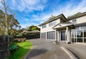 739m2 section, 5 beds (1 ensuite) + study 3 baths house with double garage and swimming pool, 2 bed 1 bath ground floor, 49 Weatherly Road, Torbay, Auckland