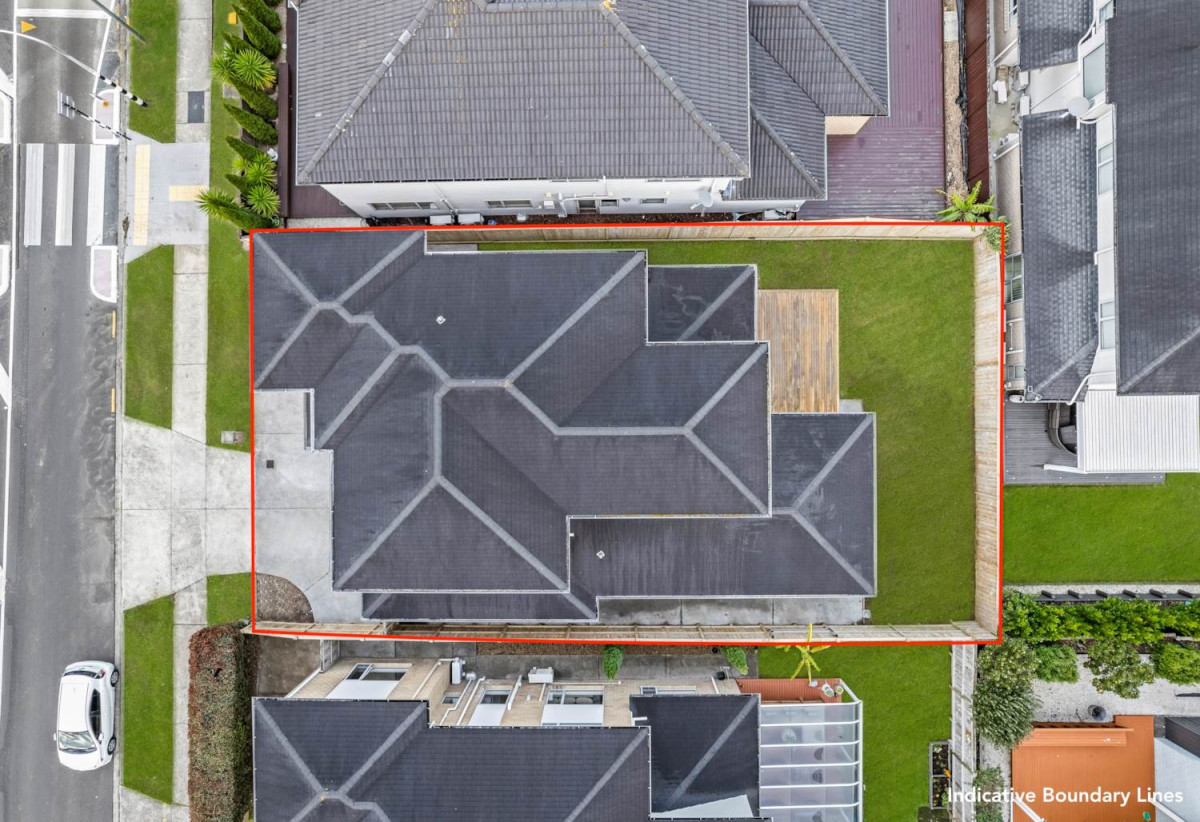 Opposite Ormiston school, Renovated 5 beds 3.5 baths house with double garage and 2 beds granny, Underfloor heating (kitchen tiles & bathrooms) + Central vacuum & ventilation, 0.3 km to Ormiston Primary School, 0.4 km to Ormiston Junior College and Ormiston Senior College, 57 Kerrykeel Drive, Flat Bush, Auckland