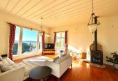 For rent, 4 beds (1 ensuite) 2 bathshouse with double garage, Private beach access, Expansive waterfront grounds, available 24th July, 700 Pukapuka Road, Mahurangi West, Auckland