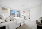 5 beds (3 ensuites) 4.5 baths house with double garage, close to schools, shops, coastal walkways, local reserves, 0.6 km to Scott Point School, 1.5 km to Hobsonville Point Secondary School, 12 Kokowai Parade, Hobsonville, Auckland