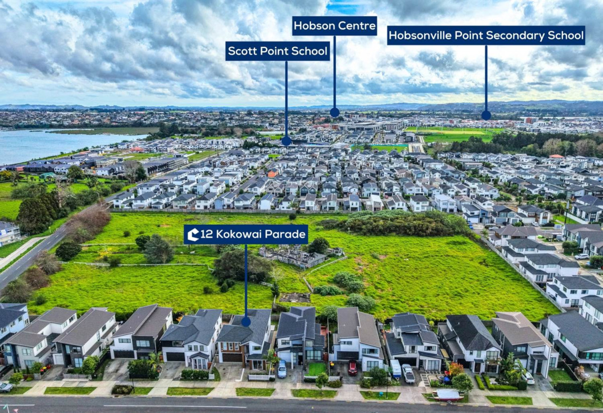 5 beds (3 ensuites) 4.5 baths house with double garage, close to schools, shops, coastal walkways, local reserves, 0.6 km to Scott Point School, 1.5 km to Hobsonville Point Secondary School, 12 Kokowai Parade, Hobsonville, Auckland