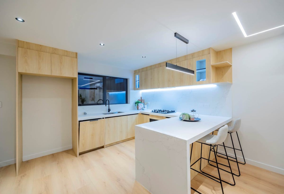 Brandnew 3 beds 2.5 baths home with garage, located opposite childcare facilities and local shops, close to schools, park, golf club, 0.4 km to Lynfield College, 0.7 km to Marshall Laing School, 1.1 km to Halsey Drive School, Lot 6/3 Commodore Drive, Lynfield, Auckland