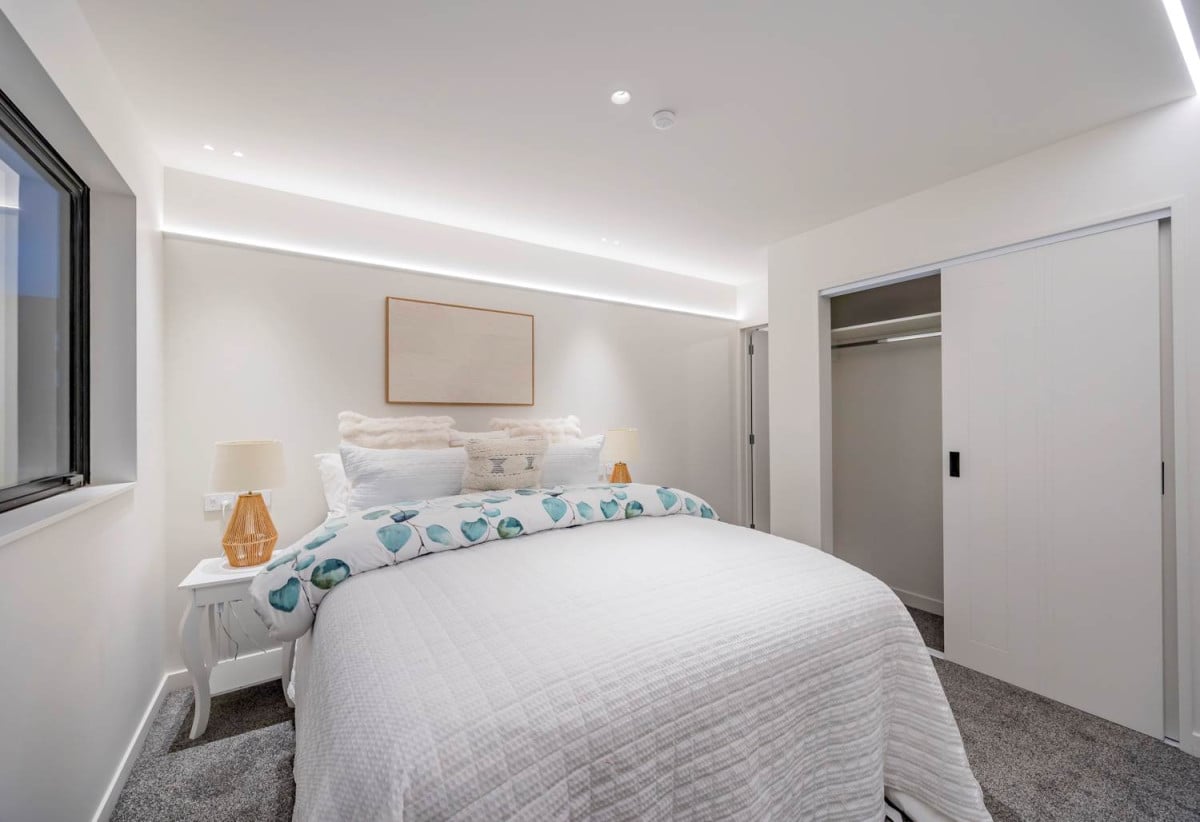 Brandnew 3 beds 2.5 baths home with garage, located opposite childcare facilities and local shops, close to schools, park, golf club, 0.4 km to Lynfield College, 0.7 km to Marshall Laing School, 1.1 km to Halsey Drive School, Lot 6/3 Commodore Drive, Lynfield, Auckland