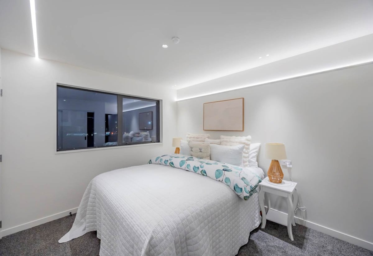 Brandnew 3 beds 2.5 baths home with garage, located opposite childcare facilities and local shops, close to schools, park, golf club, 0.4 km to Lynfield College, 0.7 km to Marshall Laing School, 1.1 km to Halsey Drive School, Lot 6/3 Commodore Drive, Lynfield, Auckland