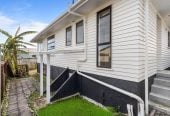 3 beds 2 baths house with carport, downstairs two large multipurpose rooms, close to schools, shops, reserves, 0.3 km to Beach Haven School, 1 km to Birkdale Intermediate School, 1/278 Rangatira Road, Beach Haven, Auckland