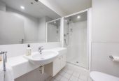 Must Sell, Auckland Girls’ Grammar School zone, Pet-friendly, 110m2 Freehold 2 beds (1 ensuite) 2 baths apartment with car park, 2 good-sized bedrooms, both with sliders access to the balcony, move-in ready, 0.6 km to Auckland Girls’ Grammar School, 7D/205-215 Hobson Street, City Centre, Auckland