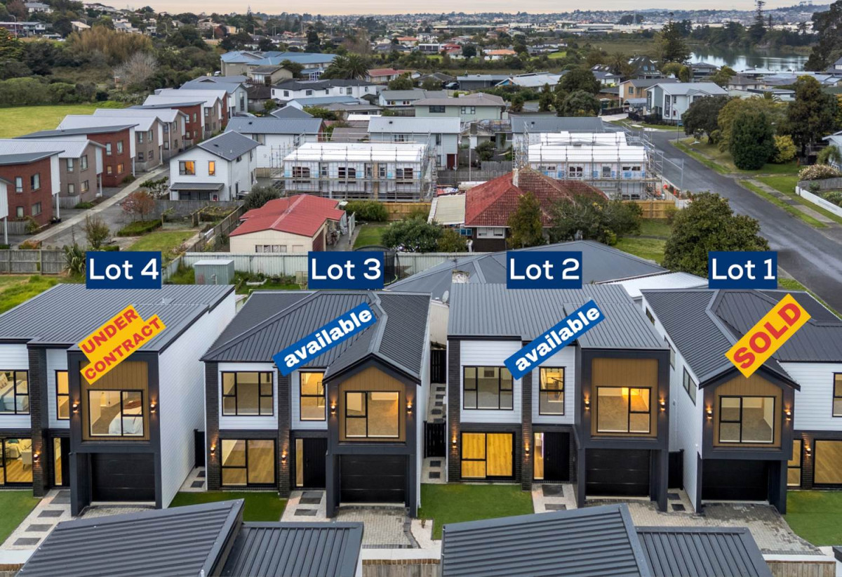 10-Year Building Warranty, Brandnew standalone 4 beds 2.5 baths home with garage, close to shopping centres, schools, parks, and everyday amenities, 0.3 km to Edgewater College, 1.1 km to Anchorage Park School, 1.2 km to Pakuranga Intermediate, Lot 4/106 Edgewater Drive, Pakuranga, Auckland