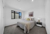 Brandnew 5 beds (3 ensuites) 4.5 baths house with garage, 4 + 1 layout, 1 ensuite ground floor, 16 Star Cross Road, Karaka, Auckland