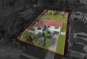Rangitoto College zone, 3 beds 1 bath house on 650m2 section, with RC, EPA approved for 3 standalone 5 beds 4 baths double garage homes, 55 Oaktree Avenue, Browns Bay, Auckland