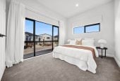 750m2 section backs directly onto a reserve, 2 kitchens 6 beds (2 ensuites) 5 baths house, triple garage, 2 beds granny, 9 Wyon Way, Flat Bush, Auckland