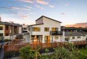 750m2 section backs directly onto a reserve, 2 kitchens 6 beds (2 ensuites) 5 baths house, triple garage, 2 beds granny, 9 Wyon Way, Flat Bush, Auckland