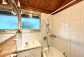 For rent, Macleans College zone, 3 beds 1 bath house with garage, available 3rd July, 4 Micawber Place, Mellons Bay