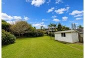 For rent, Macleans College zone, 3 beds 1 bath house with garage, available 3rd July, 4 Micawber Place, Mellons Bay