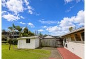 For rent, Macleans College zone, 3 beds 1 bath house with garage, available 3rd July, 4 Micawber Place, Mellons Bay
