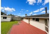 For rent, Macleans College zone, 3 beds 1 bath house with garage, available 3rd July, 4 Micawber Place, Mellons Bay