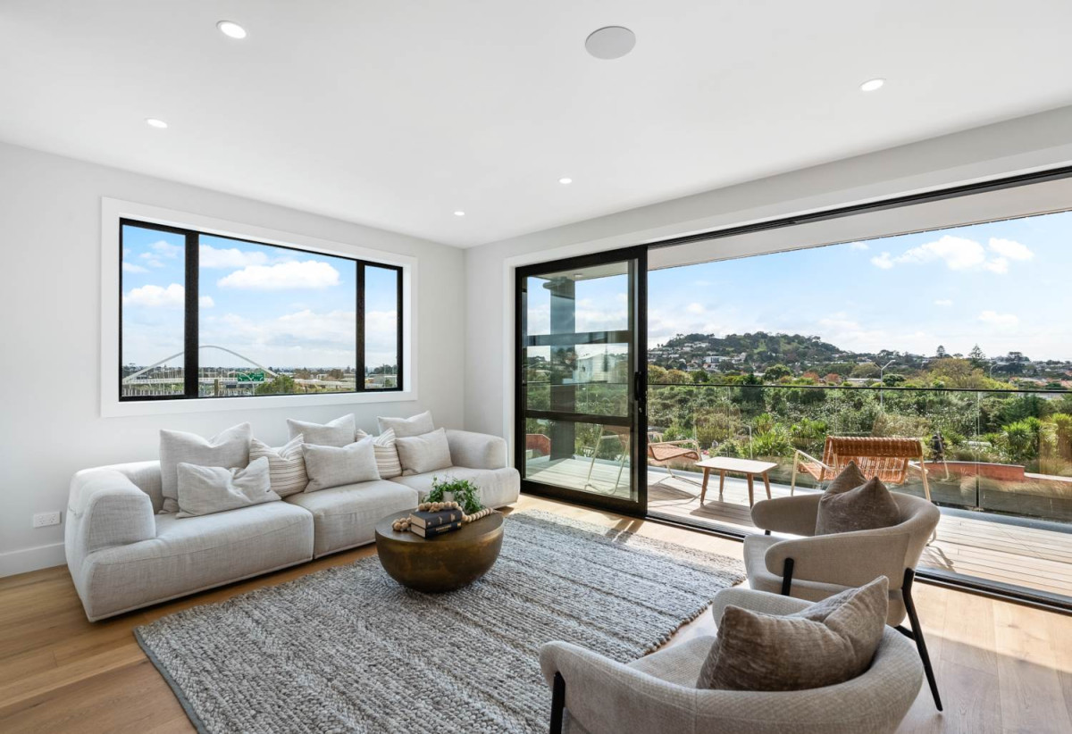 Freehold 4 beds (2 ensuites) 3.5 baths home, double garage, 1 ensuite ground floor, 3 + 1 layout, Lift infrastructure installed for future lift installation, Daikin rooftop heating and cooling system, Bluetooth audio system to kitchen and living areas, 1/2 Valonia Street, Mt Roskill, Auckland