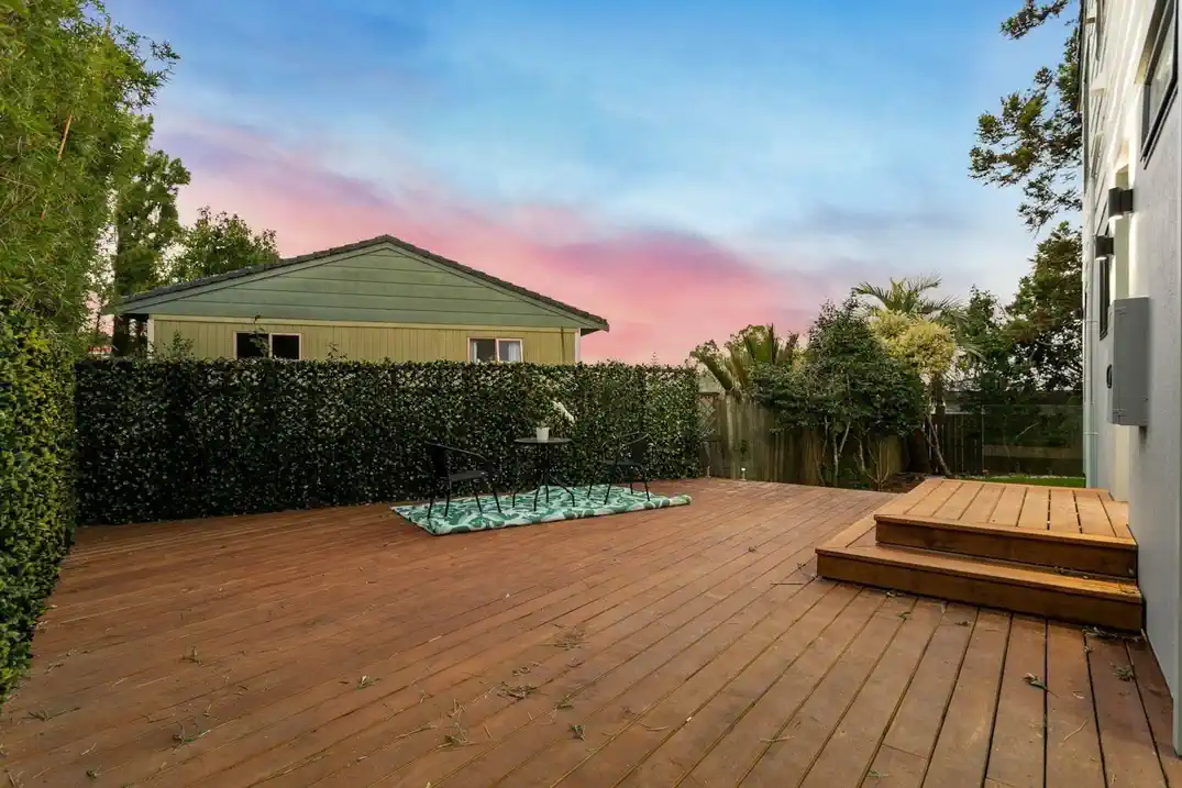For rent, Renovated 3 beds 1.5 baths house, plus a loft area for extra space like a big study, office or storage, Available from 13th July, 1/34 Fordham Street, Beach Haven, Auckland