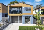 Owners relocating, Next to the Reserve-Mission Heights, Standalone 4 beds 2.5 baths house with garage, close to Ormistonshopping centre, zoned for Mission Heights Primary and Junior college, 13 Pumau Place Flat Bush, Auckland