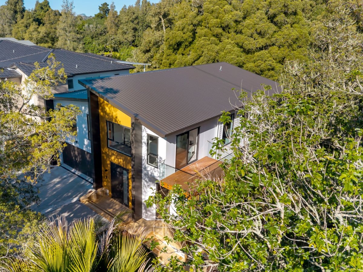 Backing directly onto a peaceful reserve. Brandnew 7 beds (5 ensuites) 6.5 baths house, double garage plus 2 more onsite car parks, 2 beds granny, 2C Hughs Way, Flat Bush, Auckland