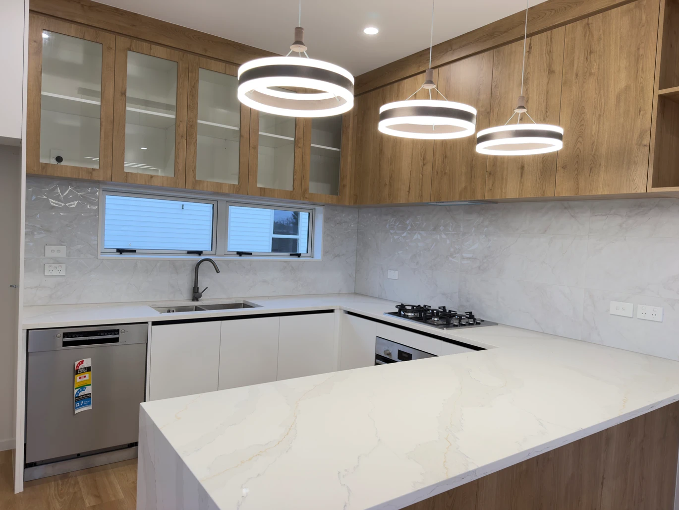 Brandnew 3 Bedrooms | 2.5 Bathrooms | Single Internal-Access Garage | Freehold Corner Site, close to schools shops, supermarkets, train station, 30 Carruth Road Papatoetoe, Auckland