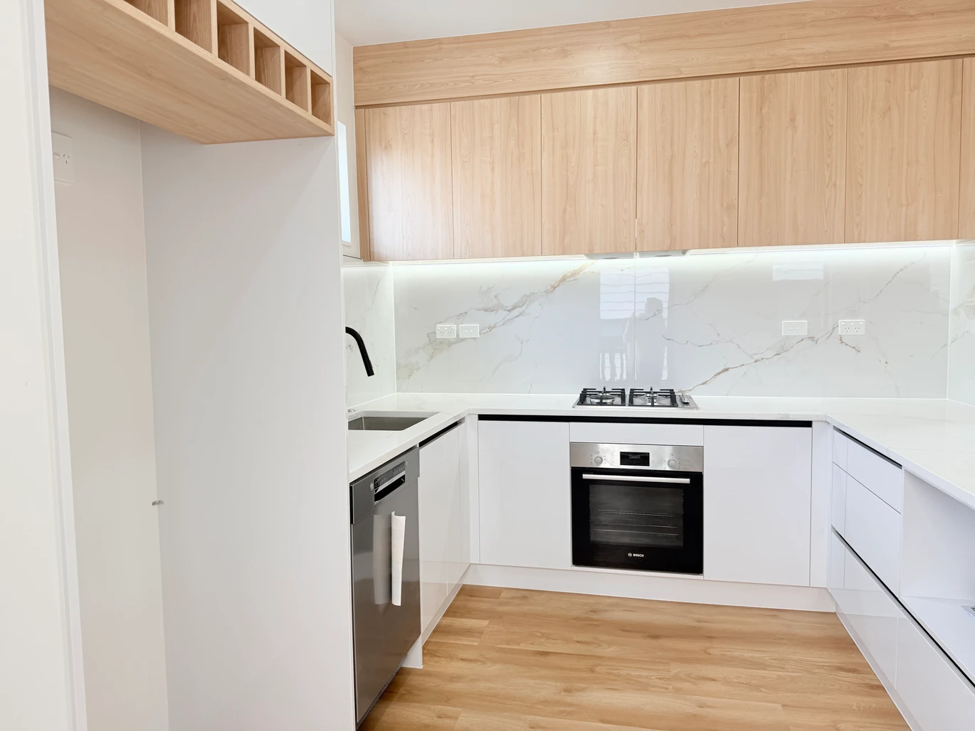 10-Years Stamford Warranty Insurance, Brandnew standalone 3 beds 2.5 baths home with car park, freehold, no body corp or society fee, close to motorway access, local shops, Lot 1/5 Richard Road Mangere, Auckland